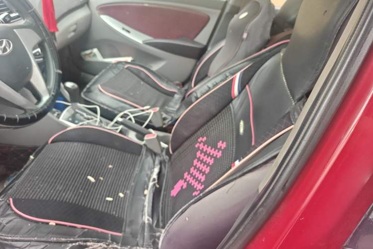 Used Hyundai Verna (older generation) 2010 Sedan 1.4L Automatic Fashionable GT Model
