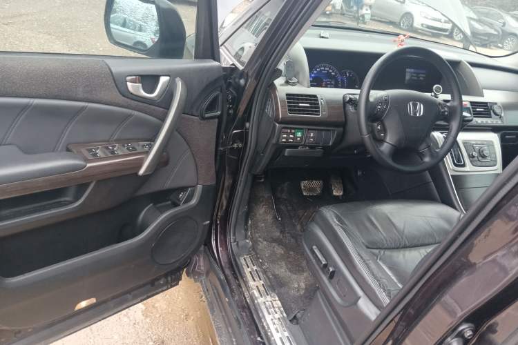 Used Honda Elysion 2015 2.4L VTi-S Prestige Edition Driver Seat