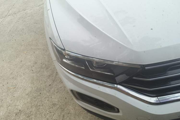 Used Volkswagen T-ROC 2022 280TSI DSG Two-Wheel Drive Comfort PLUS Right Front Headlight