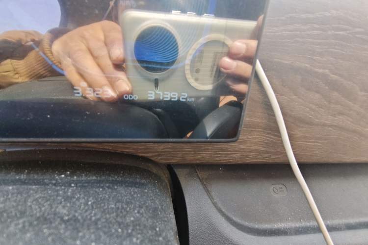 Used Ruichi EC75 2023 Pioneer Model I 41.85 kWh Odometer Close Up