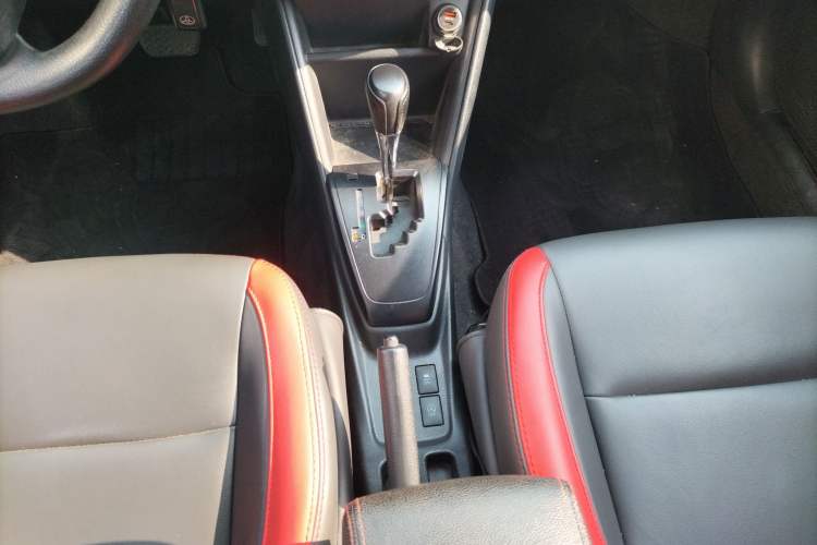 Used Toyota YARiS L Zhi Xiang 2021 1.5L CVT Leading Edition Gear Lever