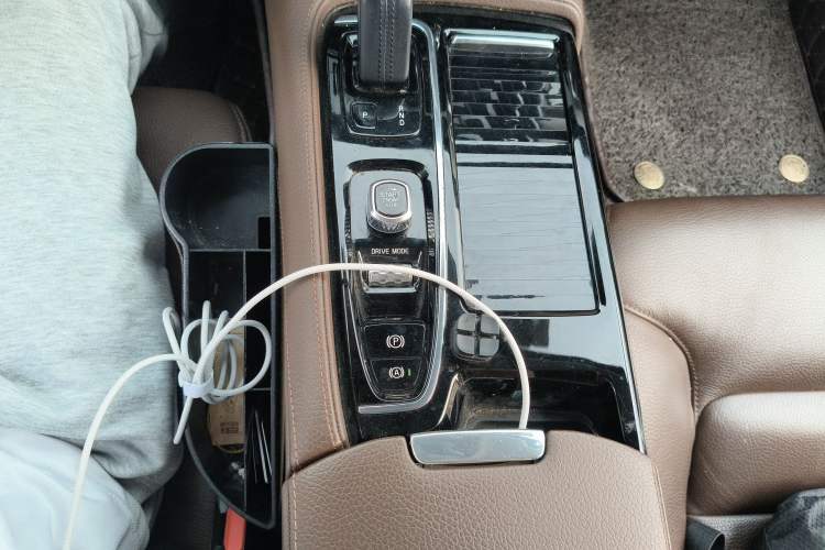 Used Volvo S90 New Energy 2020 T8 e-Drive Hybrid – Zhiyi Luxury Edition
