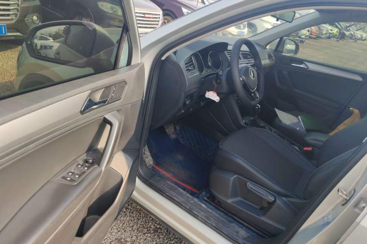 Used Volkswagen Tiguan L 2021 280TSI Automatic Two-Wheel Drive Smart Edition