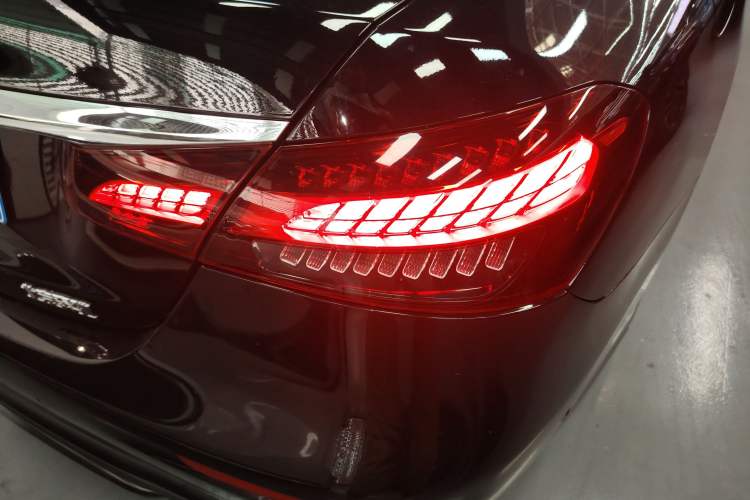 Used Mercedes-Benz E-Class 2023 Restyled E 300 L Sporty and Stylish Edition
