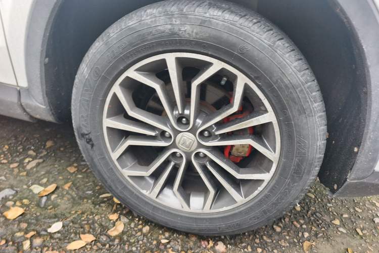 Used Zotye SR7 2017 1.5T Manual Cube Dream Edition Right Front Wheel Hub