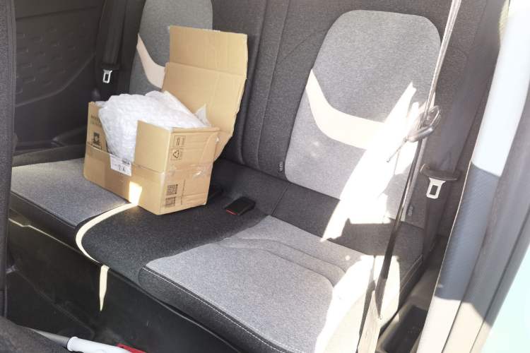 Used Chery QQ Ice Cream 2022 170km Sundae Phosphate Lithium-Ion Left Rear Seat