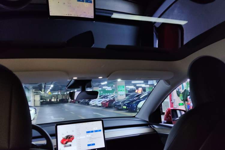 Used Tesla Model Y 2021 Long-Range All-Wheel-Drive Version