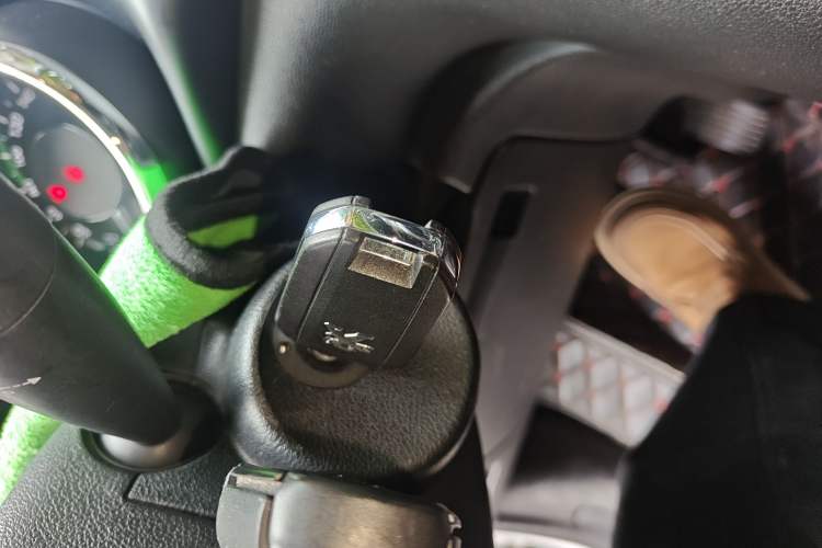 Used Peugeot 3008 2013 2.0L Automatic Trend Edition Vehicle Key