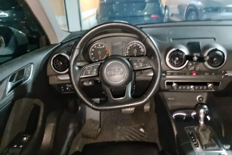Used Audi A3 2017 Sportback 40 TFSI Sport Edition Steering Wheel