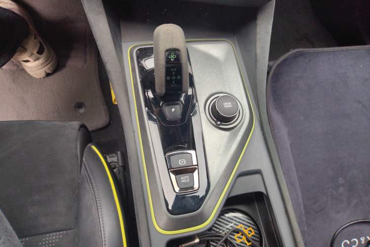 Used Lynk & Co 03 2020 03+ 2.0TD Automatic Performance Package Edition Gear Lever