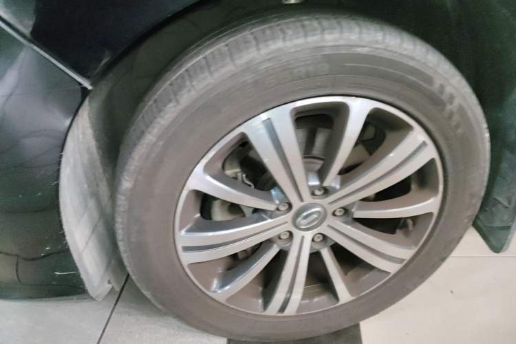 Used GAC Trumpchi M8 2018 320T Luxury Edition Exterior 4