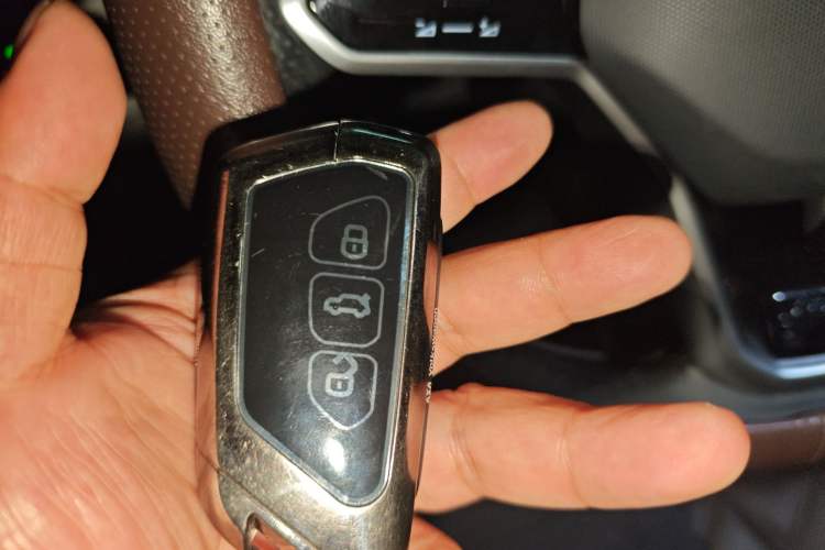 Used Volkswagen Tavendor 2023 380TSI Four-Wheel Drive R-Line First Edition Vehicle Key