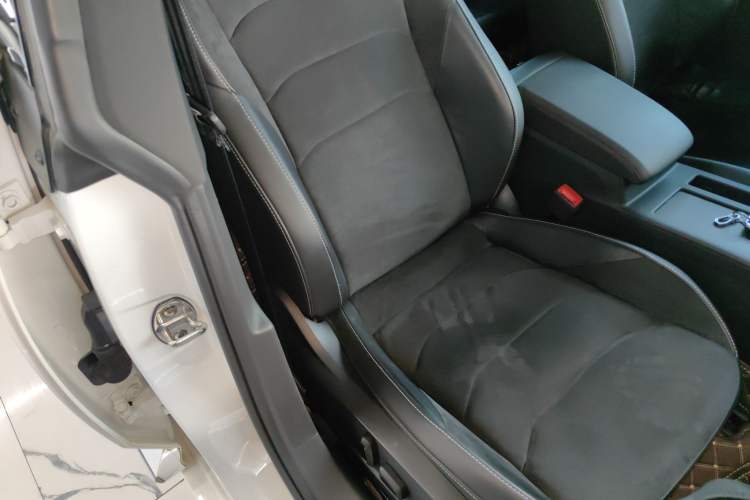 Used Volkswagen FAW-Volkswagen CC 2019 330TSI Huayan Edition China V Standard Right Front Seat