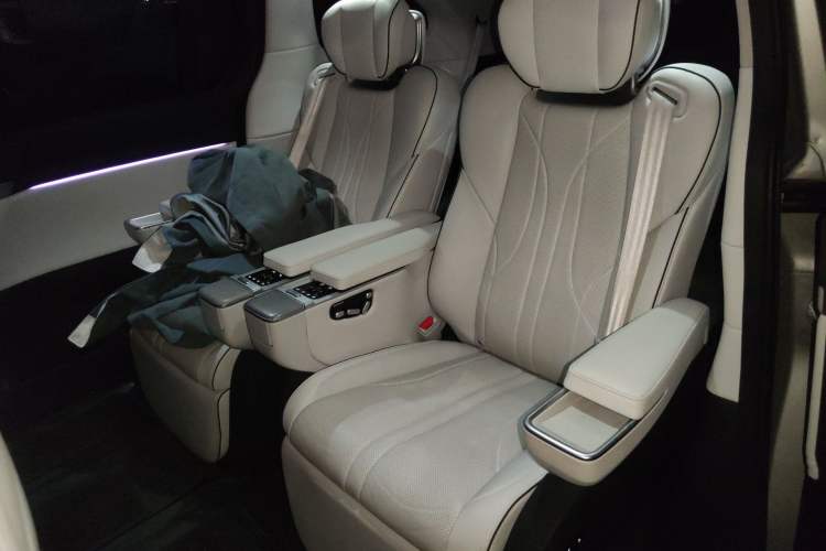 Used XPeng X9 2024 640 All-Wheel Drive High-Performance Max