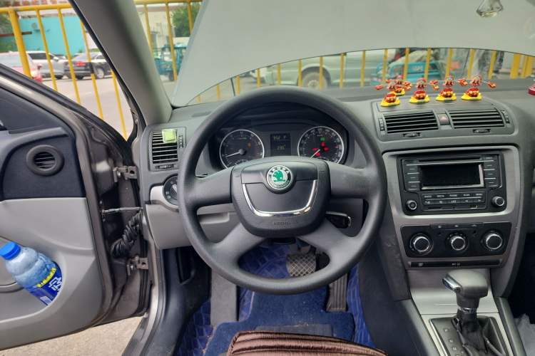 Used Skoda Octavia 2012 2.0L Automatic Yijie Version
