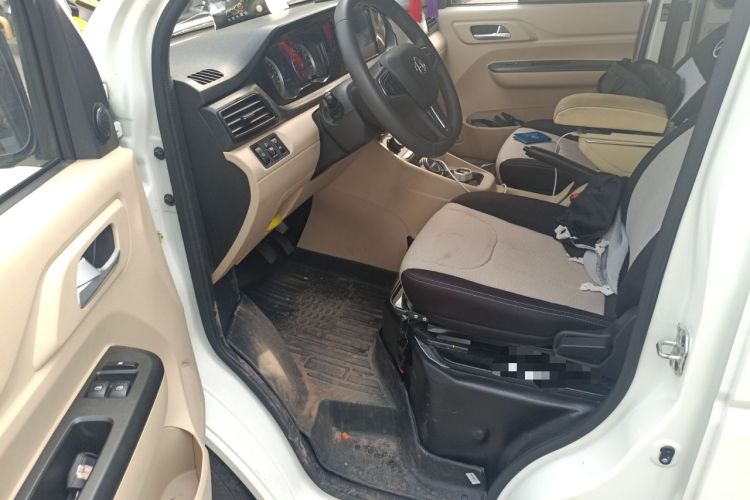 Used CHANGAN KUAYUE Xing V7 EV 2025 Model, 285 km, Smart Enjoyment Version, 6-seater, Ningde 2C, 41.86 kWh Interior 3