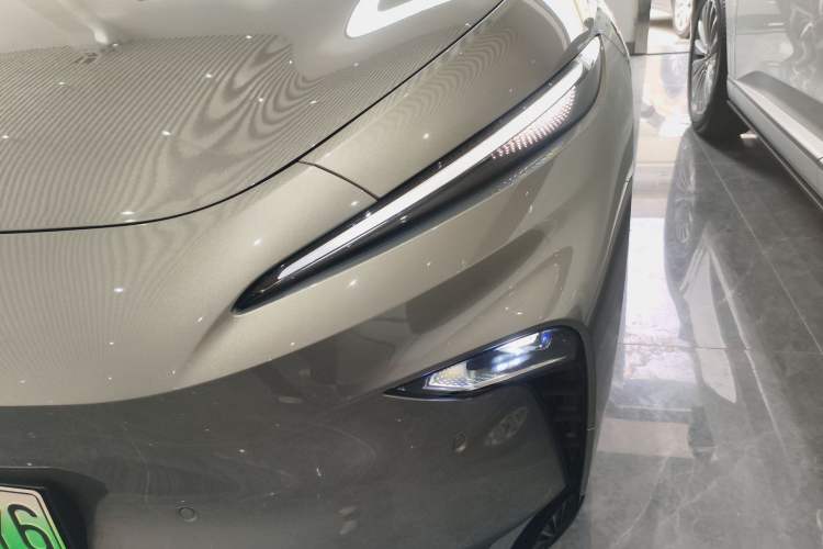 Used Rising R7 2025 Model Urban Edition Left Front Headlight