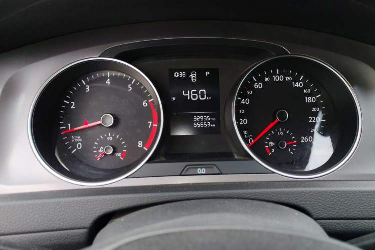 Used Volkswagen Golf 2016 1.6L Automatic Fashion Model Instrument Cluster