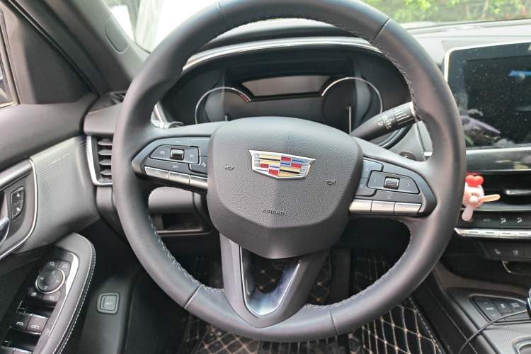 Used Cadillac CT5 2021 Revised 28T Luxury Version Steering Wheel