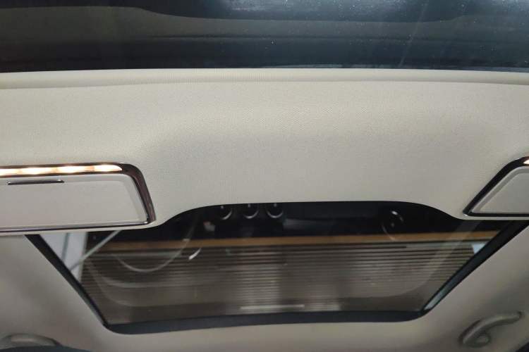 Used Mercedes-Benz C-Class 2021 C 200 L Fashion Edition Sport Version