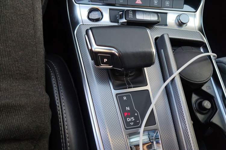 Used Audi A6L 2022 45 TFSI quattro Prestige Dynamic Edition Gear Lever