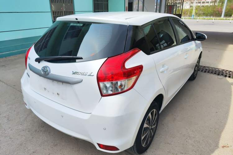 Used Toyota YARiS L Zhi Xuan 2015 1.5E Automatic Charm Edition Rear Right 45 Deg
