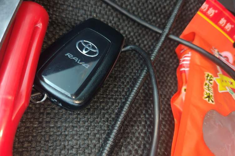 Used Toyota RAV4 2020 2.0L CVT Two-Wheel Drive Fashion Edition