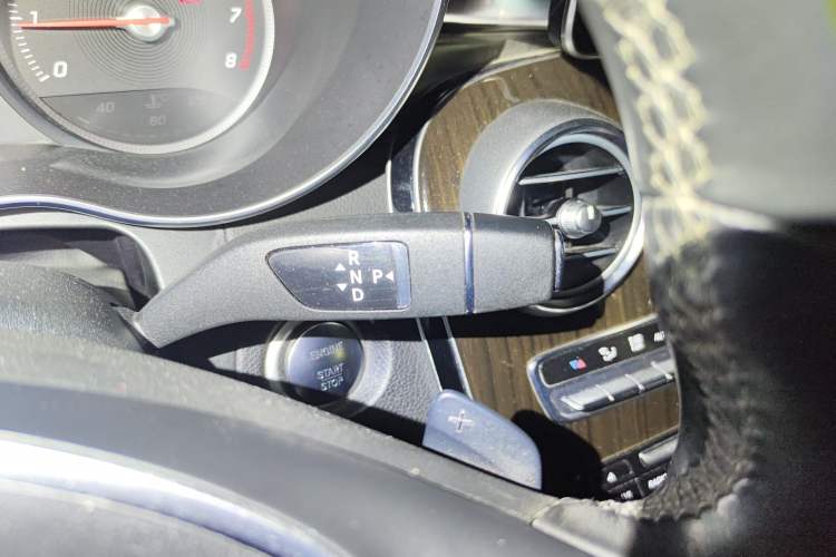 Used Mercedes-Benz GLC 2016 GLC 260 4MATIC Luxury Model
