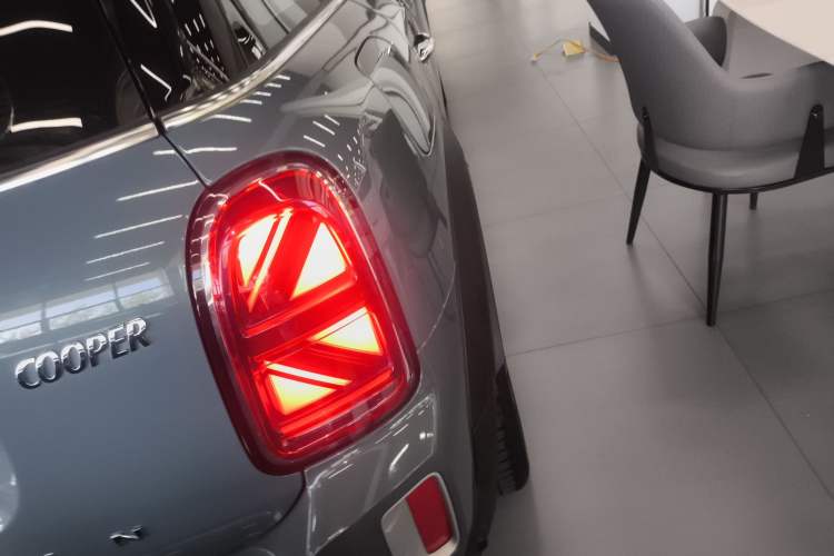 Used MINI Countryman 2022 Revised Version 1.5T COOPER ALL4 Connoisseur Right Rear Taillight