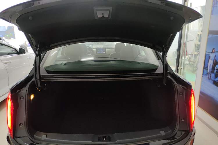 Used Hongqi E-QM5 2023 Revised Version Basic Travel Edition
