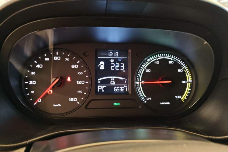 Used Roewe Clever 2021 302 km New Four-Seater Super-Efficient Version