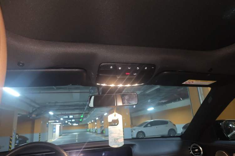 Used Mercedes-Benz E-Class 2022 E 300 L Sport Luxury Edition Headliner