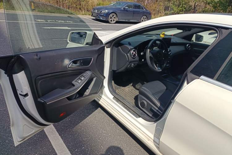 Used Mercedes-Benz CLA 2017 CLA 200 Sport Edition Driver Seat