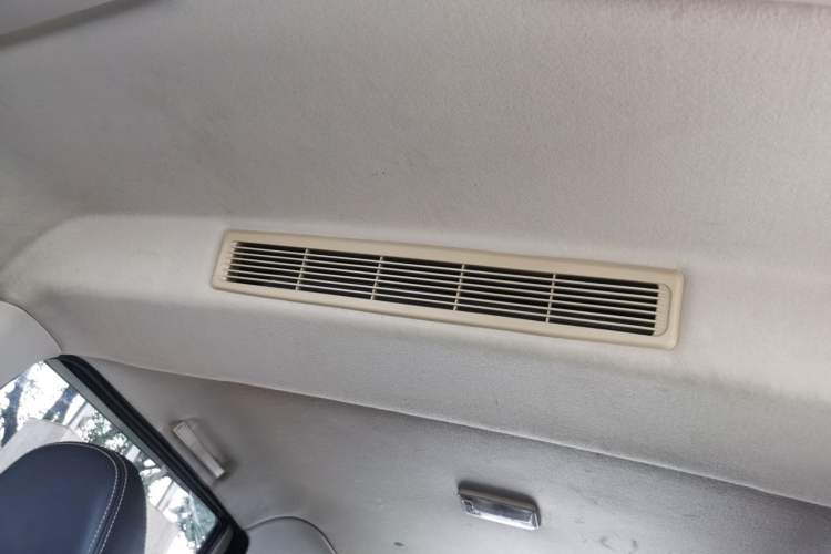 Used Dongfeng Fengon 330 2019 1.5L 330S Manual Comfort Version China VI Standard Headliner