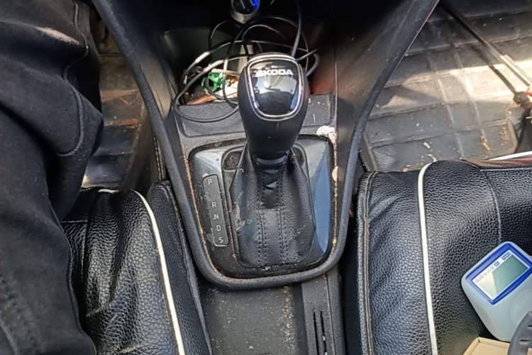 Used Skoda Rapid Spaceback 2014 1.6L Automatic Enjoyment Edition
