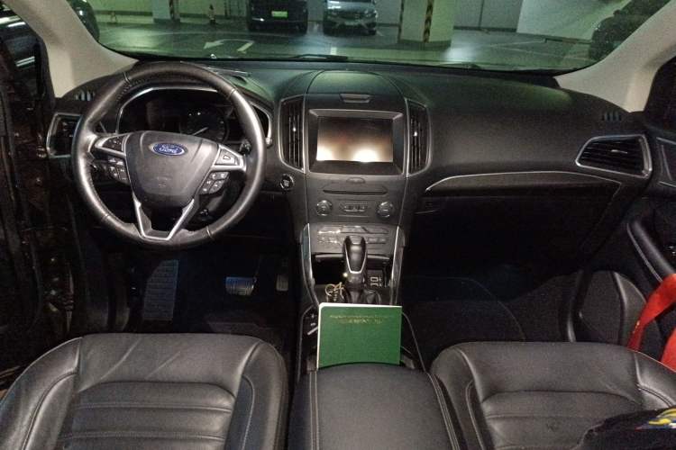 Used Ford Edge 2016 EcoBoost 245 Two-Wheel-Drive Titanium 7-Seater