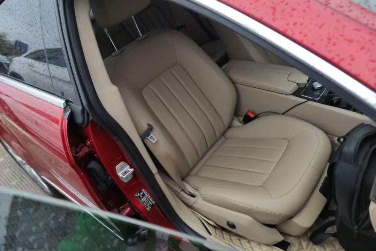 Used Mercedes-Benz CLS 2012 CLS 300 CGI