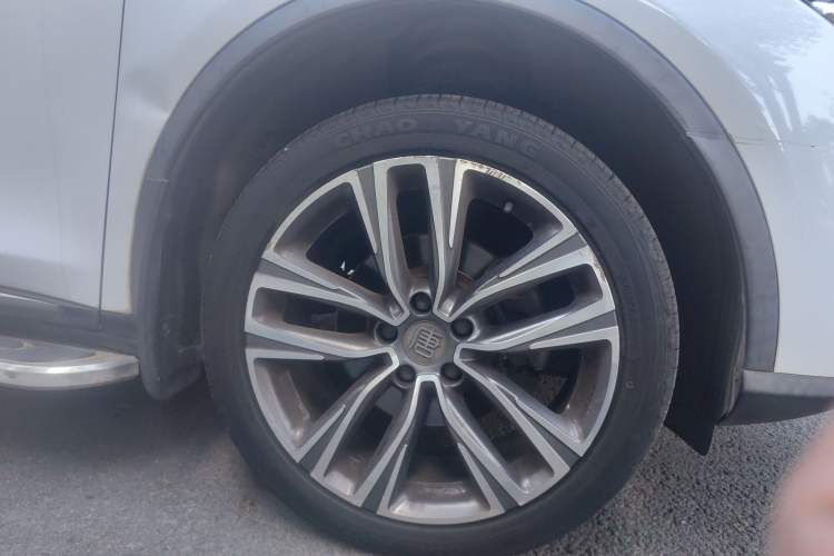 Used BYD Tang 2018 2.0T Automatic SmartConnect Prestige 5-Seater Emission Standard China V Right Front Wheel Hub