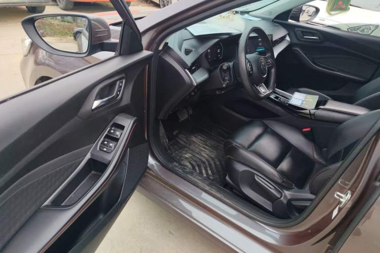 Used MG 5 2021 Revised Version 180 DVVT CVT Youth Luxury Edition Driver Seat