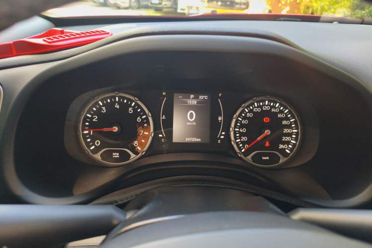 Used Jeep Renegade 2017 180T Automatic Jingneng Edition Instrument Cluster