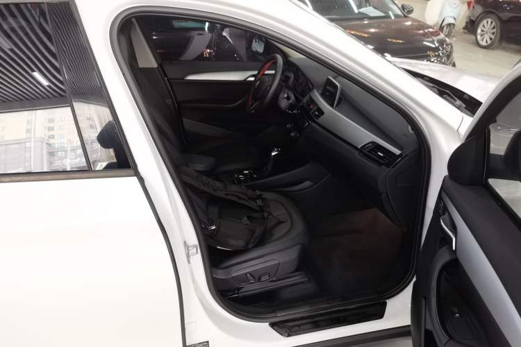 Used BMW X1 2016 sDrive18Li Fashion Model Right Front Seat