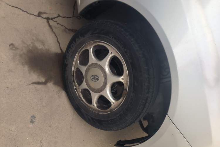 Used FAW Xiali 2012 N3 1.0L Sedan Base Model