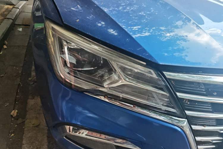 Used Roewe i5 2019 1.5L Automatic 4G Connected Langhao Edition Right Front Headlight