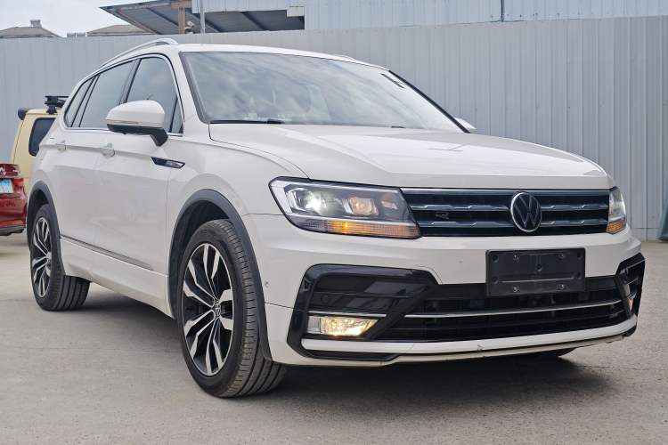 Used Volkswagen Tiguan L 2021 330TSI Automatic Two-Wheel Drive R-Line Enhanced Edition
