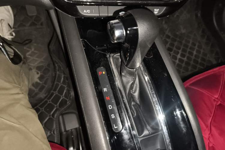 Used Honda Vezel 2020 1.5L CVT Pioneer Edition Gear Lever