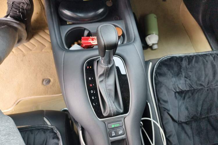 Used Honda ZR-V 2023 1.5T CVT Tech Edition Gear Lever