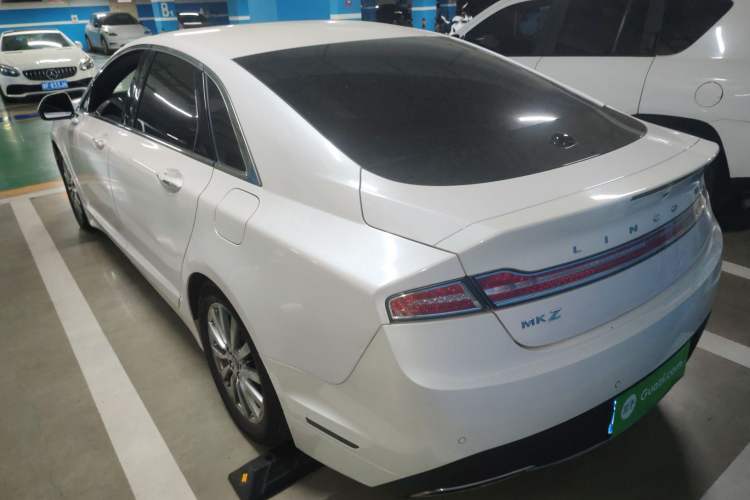 Used Lincoln MKZ 2018 2.0T Premium Edition
