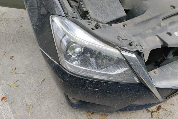 Used Toyota Crown 2012 2.5L Royal Leather Edition
