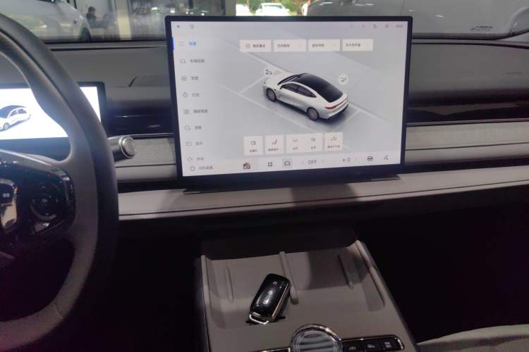 Used Geely Galaxy 8 2025 130km EM-i Deluxe Edition
