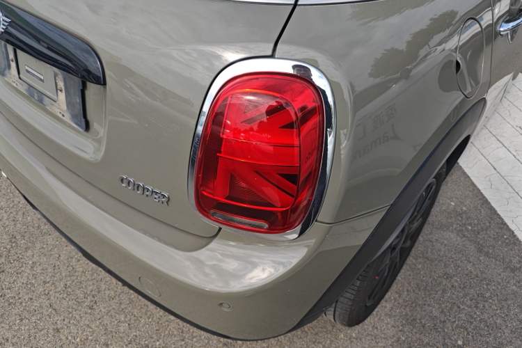 Used MINI MINI 2020 1.5T COOPER Classic Edition Five-Door Version